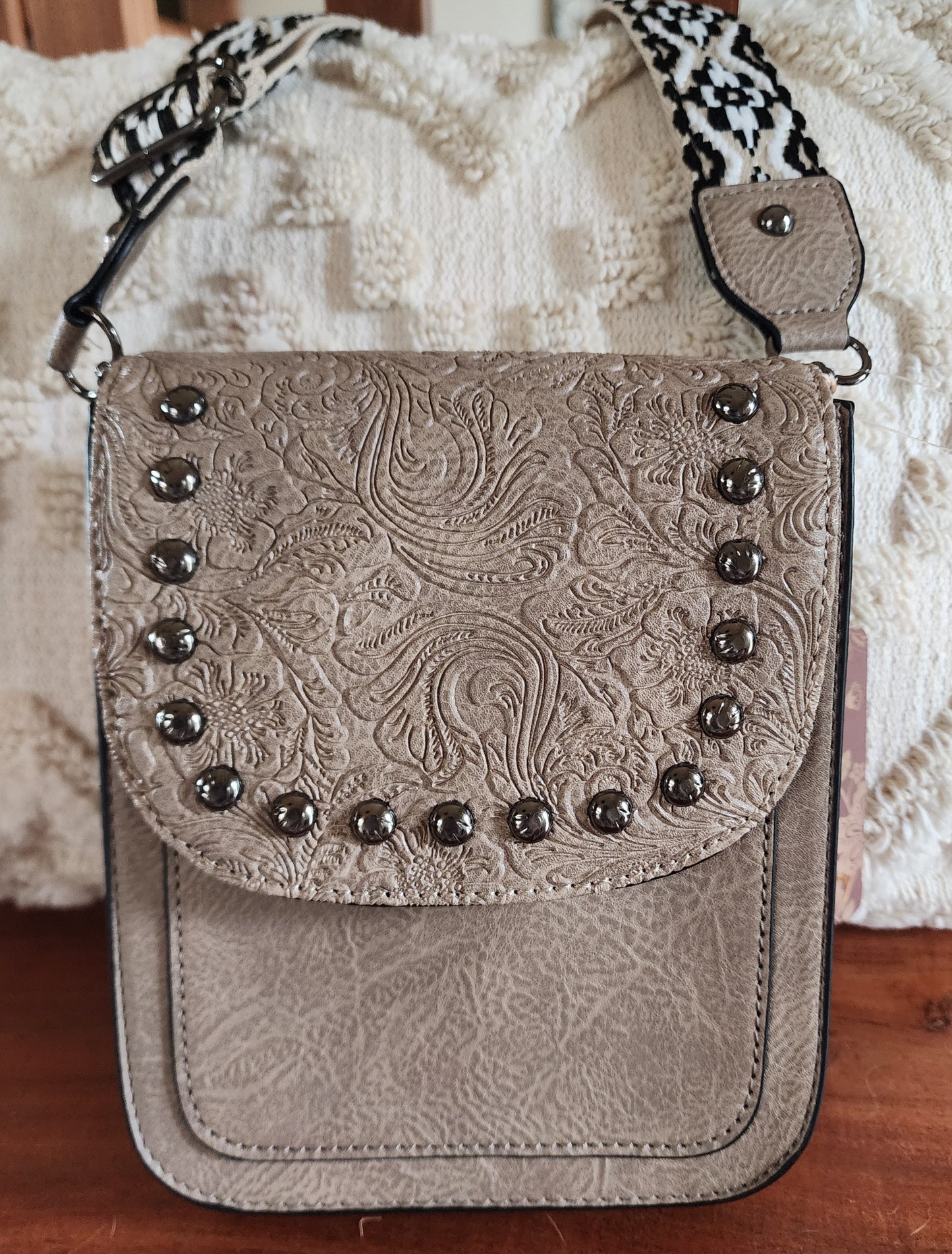 Crossbody Purse color: Putty