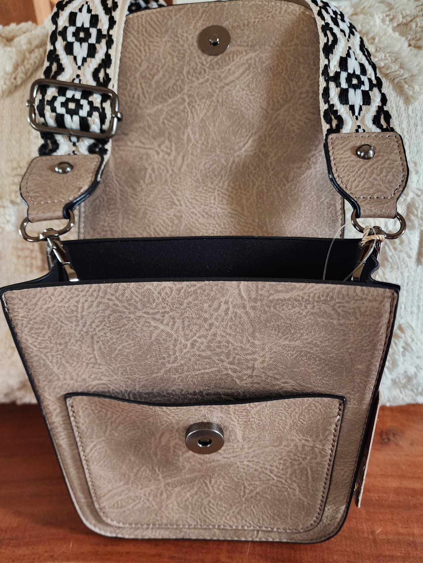Crossbody Purse color: Putty
